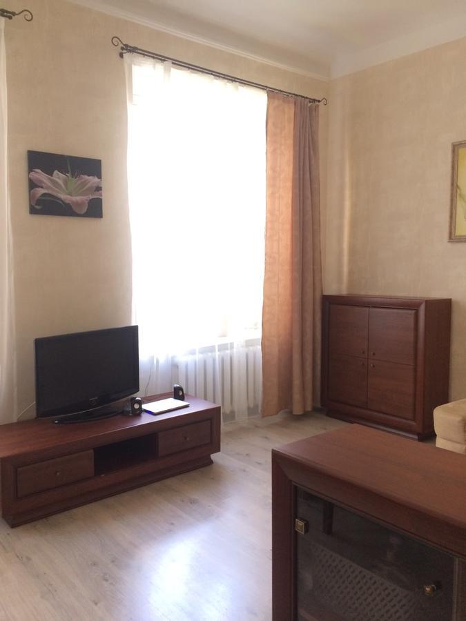 2-Kh Kom-Ia Kvartira V Tsentre Odessy Odessa Extérieur photo