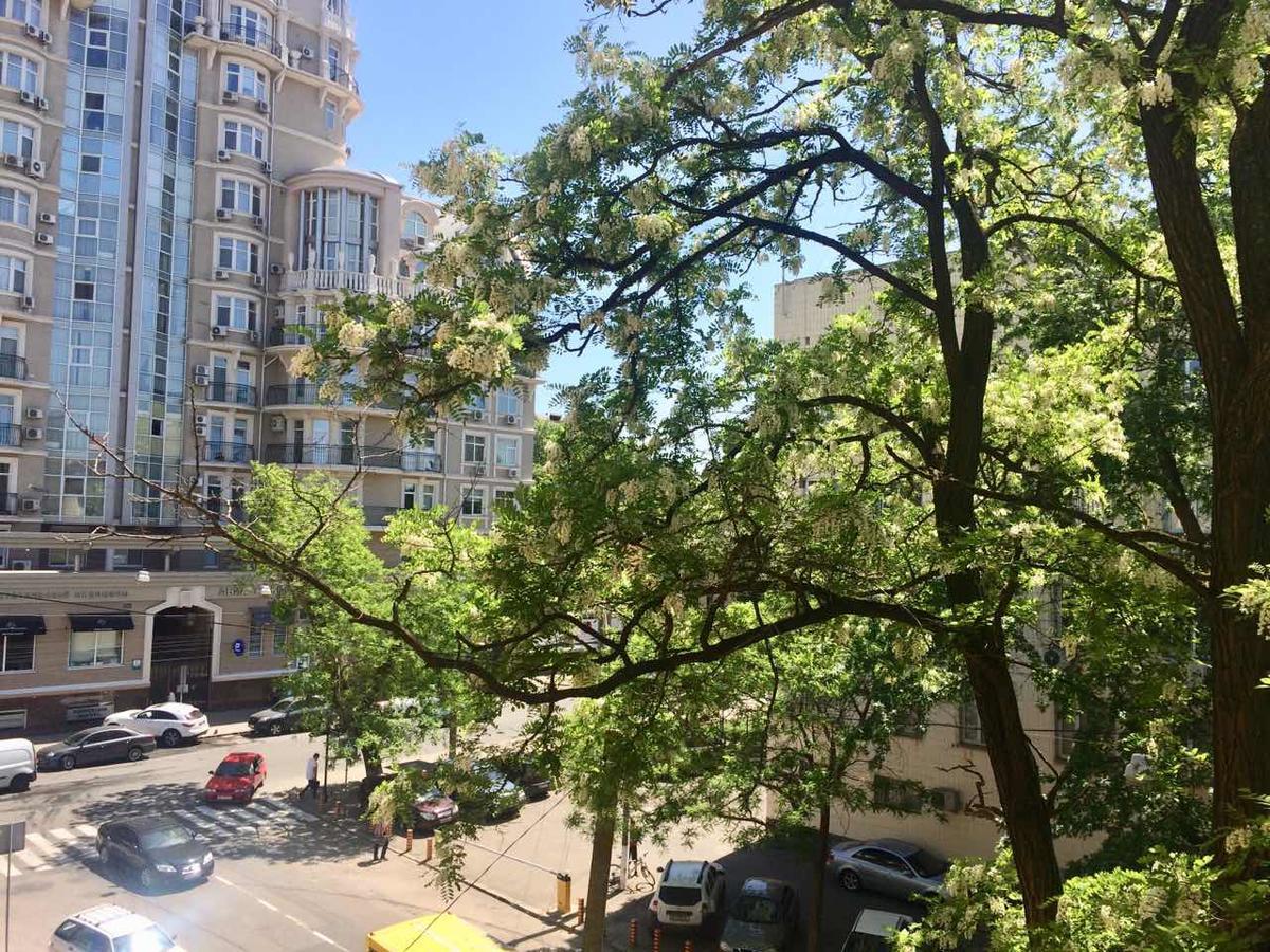 2-Kh Kom-Ia Kvartira V Tsentre Odessy Odessa Extérieur photo